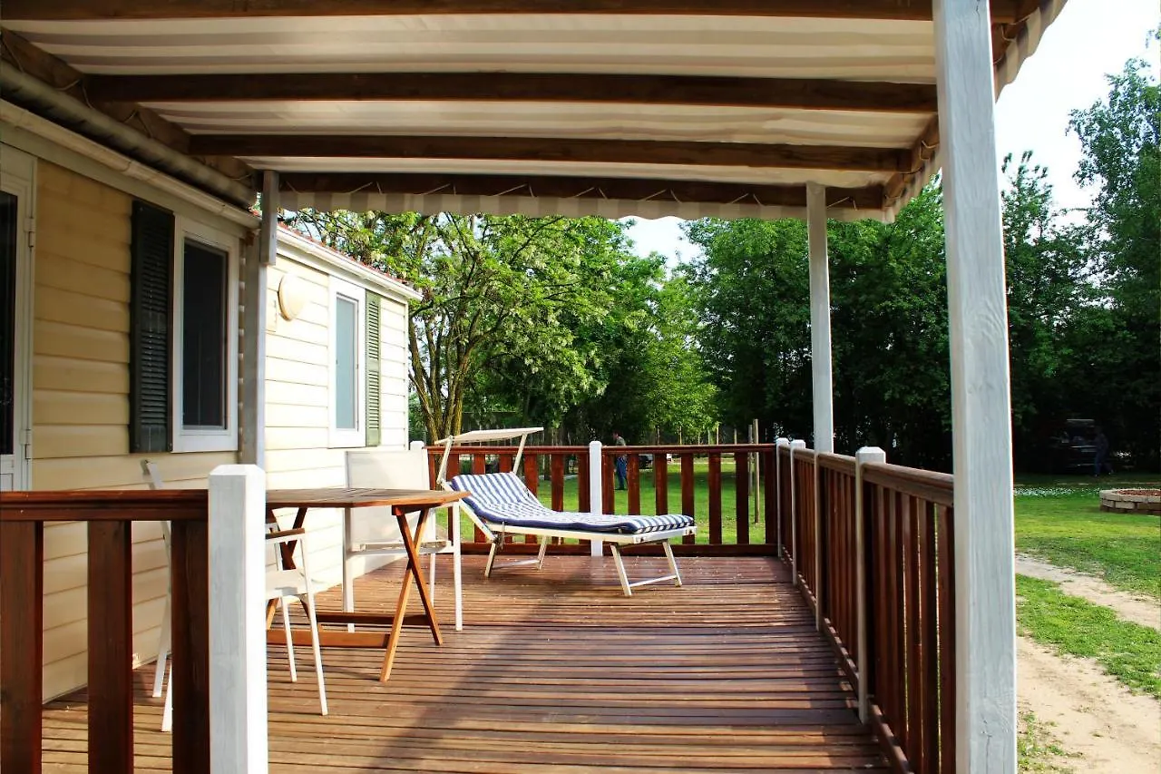 Campsite Del Falco Agricamp-12 Kilometers To Garda Lake And Verona Bussolengo