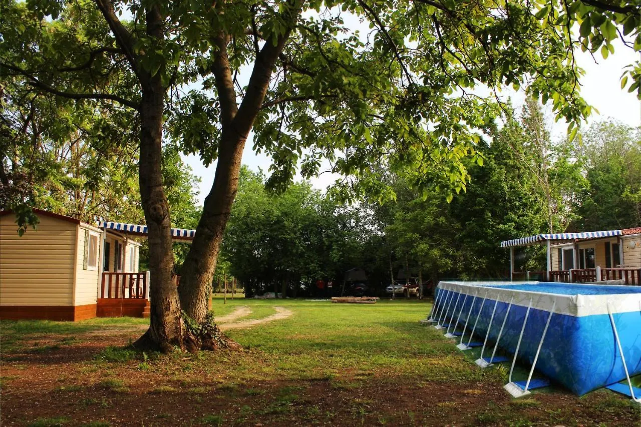 Del Falco Agricamp-12 Kilometers To Garda Lake And Verona Bussolengo Campsite