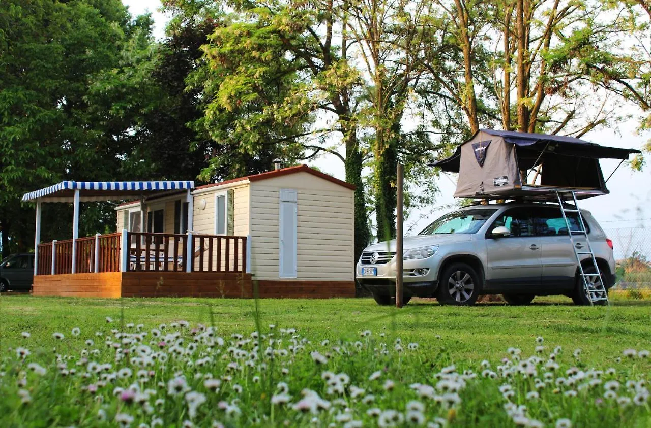 Del Falco Agricamp-12 Kilometers To Garda Lake And Verona Bussolengo Italy